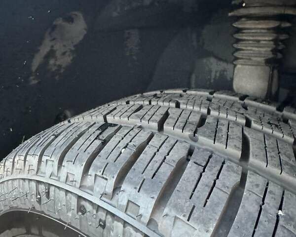 Черный Мерседес Sprinter, объемом двигателя 2.2 л и пробегом 610 тыс. км за 15900 $, фото 2 на Automoto.ua