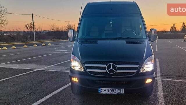 Черный Мерседес Sprinter, объемом двигателя 2.99 л и пробегом 700 тыс. км за 24000 $, фото 12 на Automoto.ua