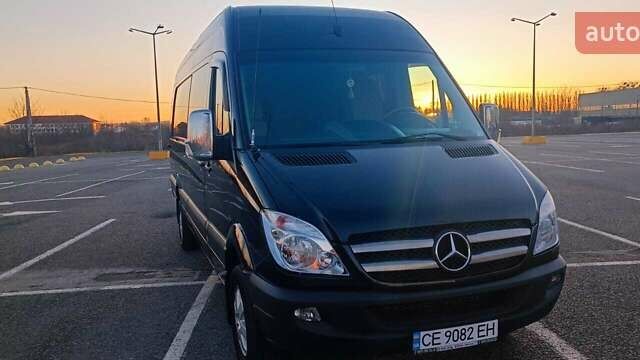 Черный Мерседес Sprinter, объемом двигателя 2.99 л и пробегом 700 тыс. км за 24000 $, фото 8 на Automoto.ua
