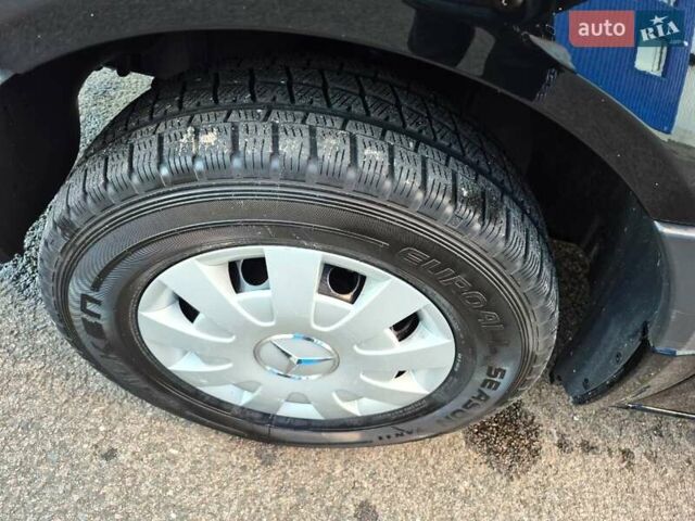 Чорний Мерседес Sprinter, об'ємом двигуна 2.2 л та пробігом 335 тис. км за 16750 $, фото 36 на Automoto.ua