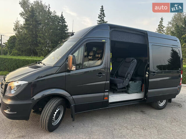 Черный Мерседес Sprinter, объемом двигателя 2.9 л и пробегом 280 тыс. км за 26700 $, фото 3 на Automoto.ua