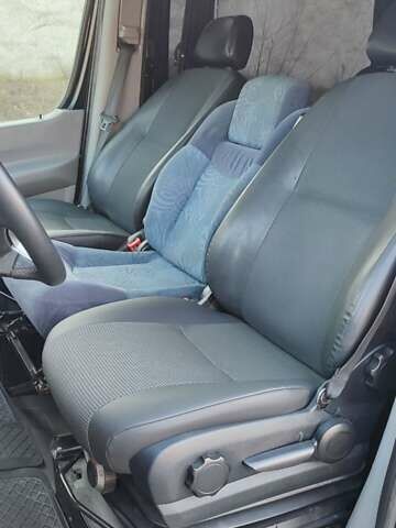 Черный Мерседес Sprinter, объемом двигателя 2.2 л и пробегом 430 тыс. км за 24500 $, фото 59 на Automoto.ua