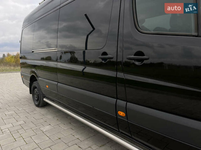 Черный Мерседес Sprinter, объемом двигателя 2.2 л и пробегом 421 тыс. км за 19999 $, фото 18 на Automoto.ua