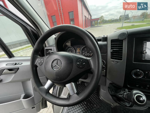 Черный Мерседес Sprinter, объемом двигателя 2.2 л и пробегом 421 тыс. км за 19999 $, фото 73 на Automoto.ua