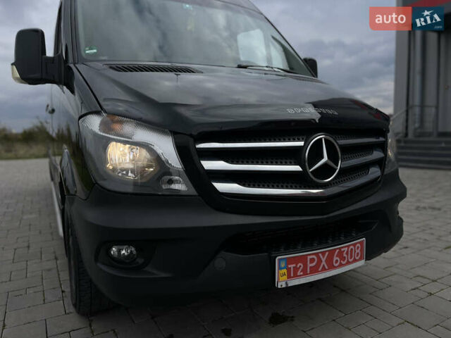 Черный Мерседес Sprinter, объемом двигателя 2.2 л и пробегом 421 тыс. км за 19999 $, фото 12 на Automoto.ua