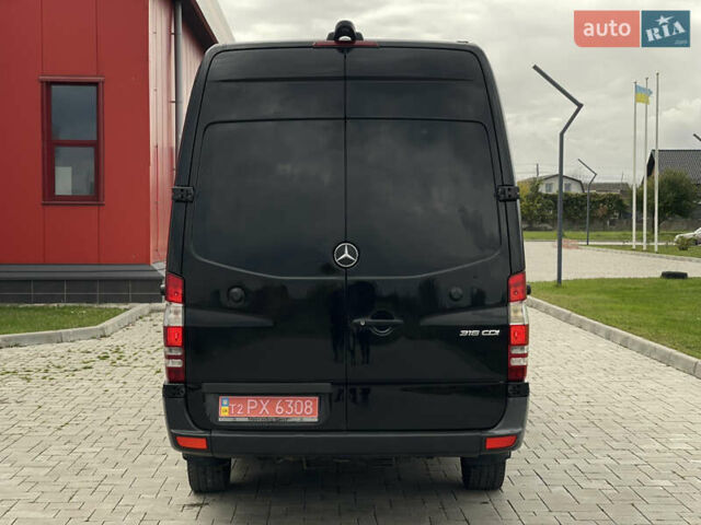 Черный Мерседес Sprinter, объемом двигателя 2.2 л и пробегом 421 тыс. км за 19999 $, фото 7 на Automoto.ua