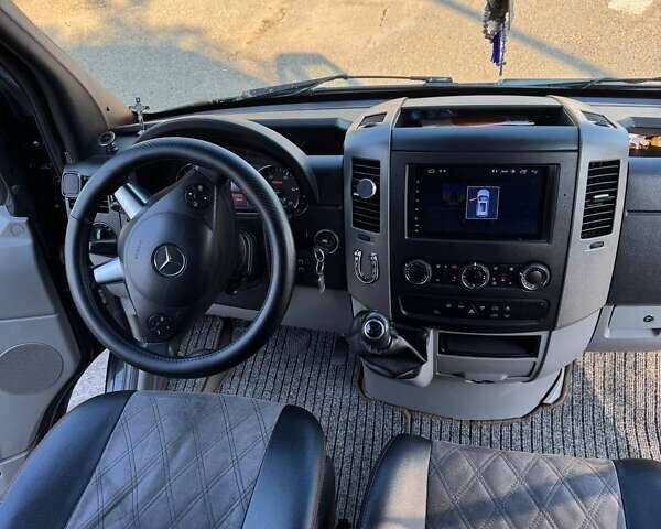 Черный Мерседес Sprinter, объемом двигателя 3 л и пробегом 943 тыс. км за 27500 $, фото 24 на Automoto.ua