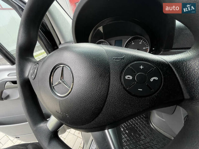 Черный Мерседес Sprinter, объемом двигателя 2.2 л и пробегом 421 тыс. км за 19999 $, фото 74 на Automoto.ua