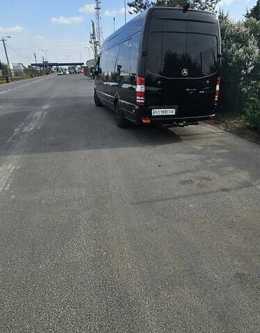Черный Мерседес Sprinter, объемом двигателя 2.99 л и пробегом 688 тыс. км за 36500 $, фото 1 на Automoto.ua