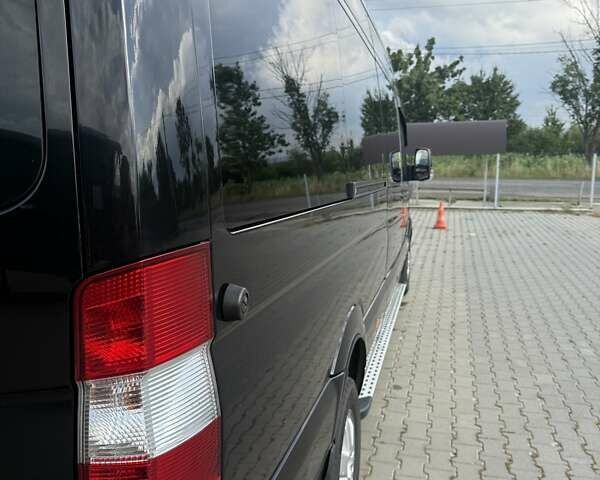 Черный Мерседес Sprinter, объемом двигателя 3 л и пробегом 693 тыс. км за 28900 $, фото 29 на Automoto.ua