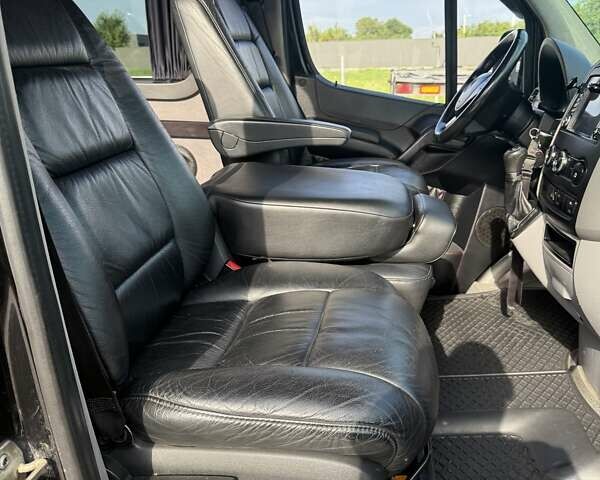 Черный Мерседес Sprinter, объемом двигателя 3 л и пробегом 693 тыс. км за 28900 $, фото 18 на Automoto.ua