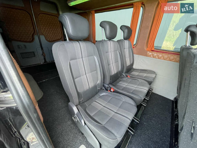 Чорний Мерседес Sprinter, об'ємом двигуна 2.2 л та пробігом 421 тис. км за 19550 $, фото 67 на Automoto.ua