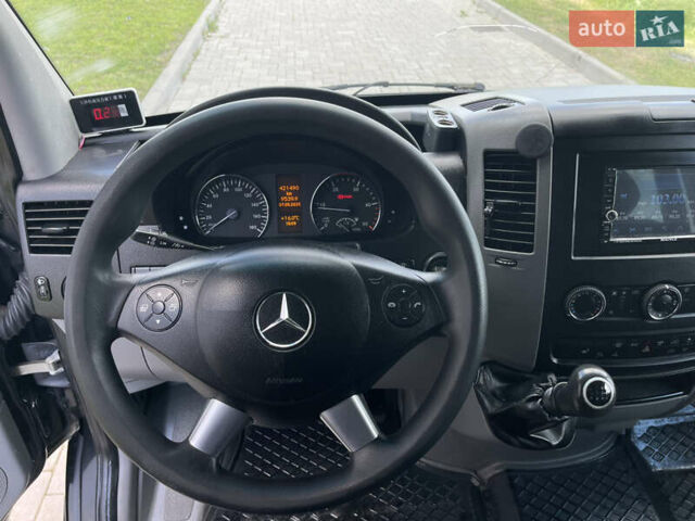 Чорний Мерседес Sprinter, об'ємом двигуна 2.2 л та пробігом 421 тис. км за 19550 $, фото 74 на Automoto.ua
