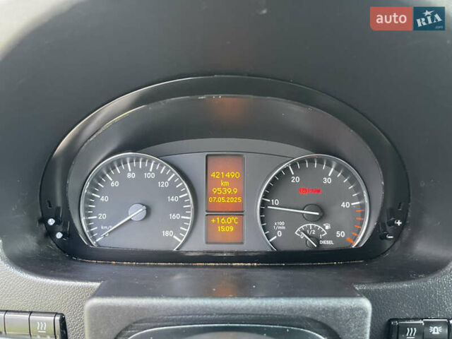 Чорний Мерседес Sprinter, об'ємом двигуна 2.2 л та пробігом 421 тис. км за 19550 $, фото 78 на Automoto.ua