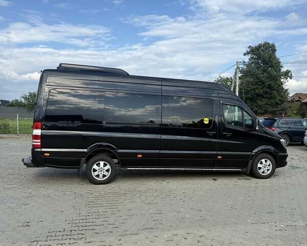 Черный Мерседес Sprinter, объемом двигателя 3 л и пробегом 693 тыс. км за 28900 $, фото 25 на Automoto.ua