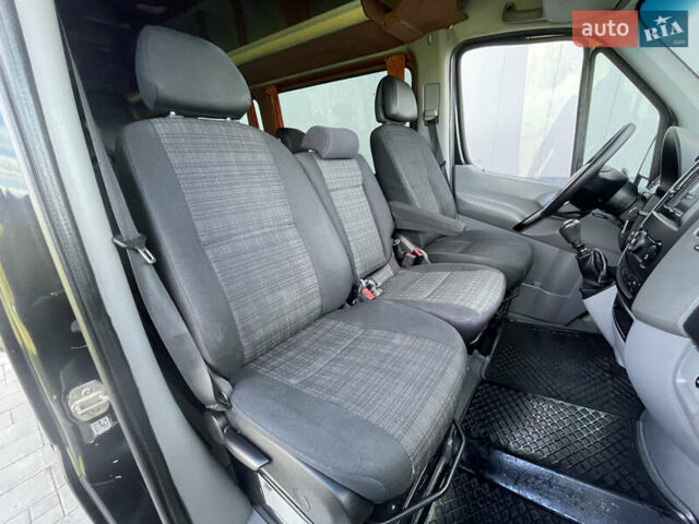 Чорний Мерседес Sprinter, об'ємом двигуна 2.2 л та пробігом 421 тис. км за 19550 $, фото 55 на Automoto.ua