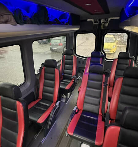 Черный Мерседес Sprinter, объемом двигателя 2.2 л и пробегом 710 тыс. км за 29900 $, фото 7 на Automoto.ua