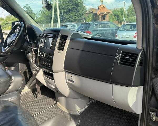 Черный Мерседес Sprinter, объемом двигателя 3 л и пробегом 693 тыс. км за 28900 $, фото 17 на Automoto.ua