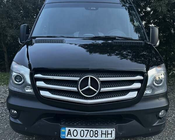 Черный Мерседес Sprinter, объемом двигателя 2.99 л и пробегом 635 тыс. км за 31500 $, фото 16 на Automoto.ua