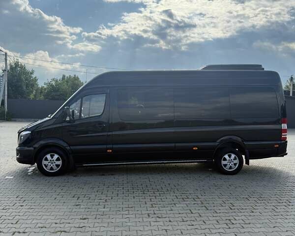 Черный Мерседес Sprinter, объемом двигателя 3 л и пробегом 693 тыс. км за 28900 $, фото 34 на Automoto.ua