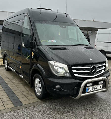 Черный Мерседес Sprinter, объемом двигателя 2.2 л и пробегом 710 тыс. км за 29900 $, фото 1 на Automoto.ua