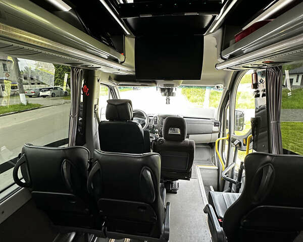 Чорний Мерседес Sprinter, об'ємом двигуна 2.99 л та пробігом 375 тис. км за 95500 $, фото 24 на Automoto.ua