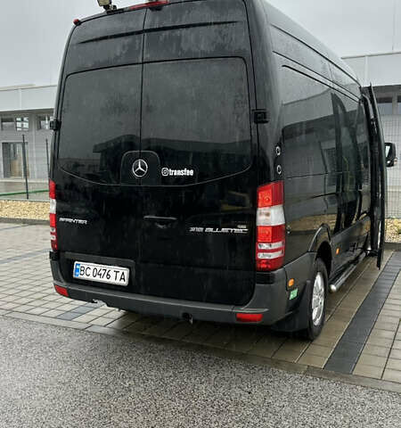 Черный Мерседес Sprinter, объемом двигателя 2.2 л и пробегом 710 тыс. км за 29900 $, фото 5 на Automoto.ua