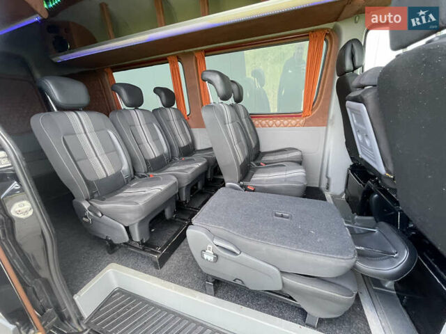 Чорний Мерседес Sprinter, об'ємом двигуна 2.2 л та пробігом 421 тис. км за 19550 $, фото 68 на Automoto.ua