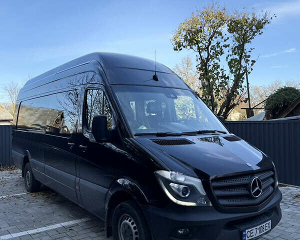 Черный Мерседес Sprinter, объемом двигателя 2.2 л и пробегом 660 тыс. км за 31459 $, фото 1 на Automoto.ua
