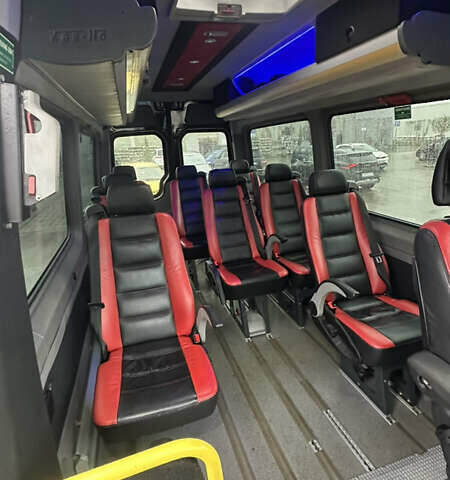 Черный Мерседес Sprinter, объемом двигателя 2.2 л и пробегом 710 тыс. км за 29900 $, фото 6 на Automoto.ua