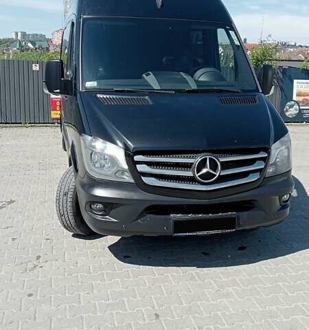 Черный Мерседес Sprinter, объемом двигателя 3 л и пробегом 492 тыс. км за 34000 $, фото 1 на Automoto.ua