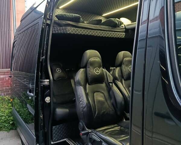 Черный Мерседес Sprinter, объемом двигателя 3 л и пробегом 492 тыс. км за 34000 $, фото 12 на Automoto.ua