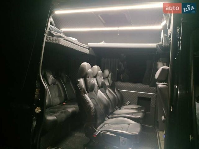 Черный Мерседес Sprinter, объемом двигателя 3 л и пробегом 492 тыс. км за 34000 $, фото 10 на Automoto.ua
