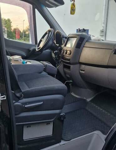 Черный Мерседес Sprinter, объемом двигателя 2.2 л и пробегом 334 тыс. км за 32199 $, фото 12 на Automoto.ua