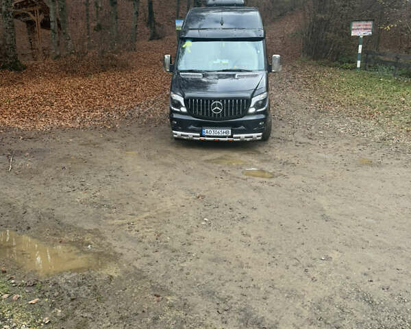Черный Мерседес Sprinter, объемом двигателя 2.99 л и пробегом 800 тыс. км за 29500 $, фото 7 на Automoto.ua