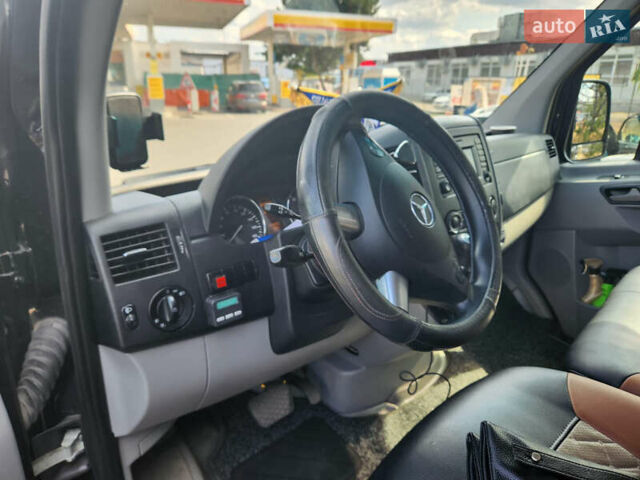 Черный Мерседес Sprinter, объемом двигателя 2.99 л и пробегом 455 тыс. км за 31700 $, фото 11 на Automoto.ua
