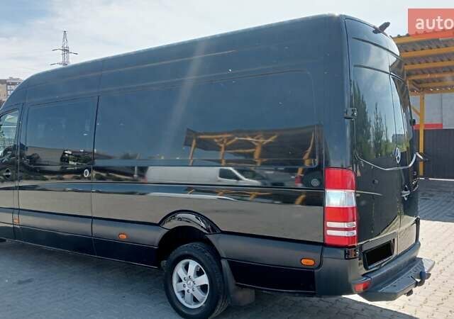 Черный Мерседес Sprinter, объемом двигателя 3 л и пробегом 492 тыс. км за 34000 $, фото 5 на Automoto.ua