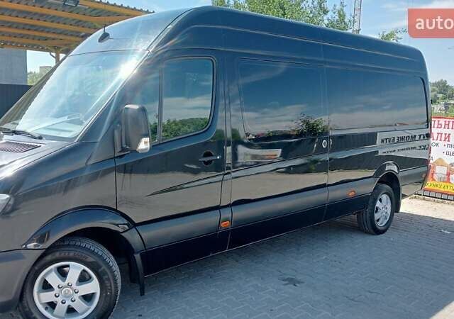 Черный Мерседес Sprinter, объемом двигателя 3 л и пробегом 492 тыс. км за 34000 $, фото 4 на Automoto.ua