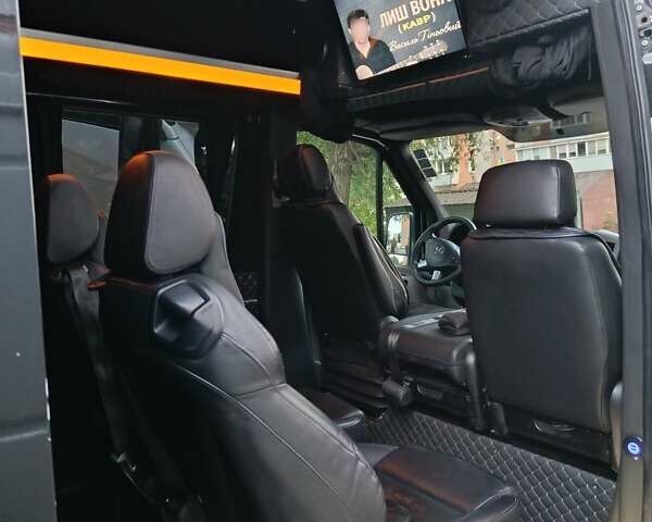 Черный Мерседес Sprinter, объемом двигателя 3 л и пробегом 492 тыс. км за 34000 $, фото 13 на Automoto.ua