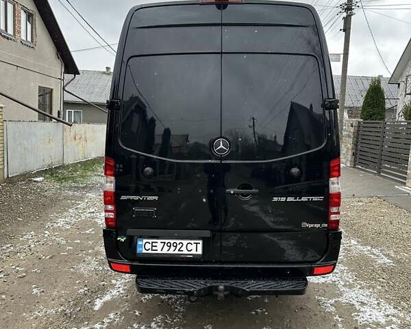 Черный Мерседес Sprinter, объемом двигателя 0 л и пробегом 780 тыс. км за 31148 $, фото 7 на Automoto.ua