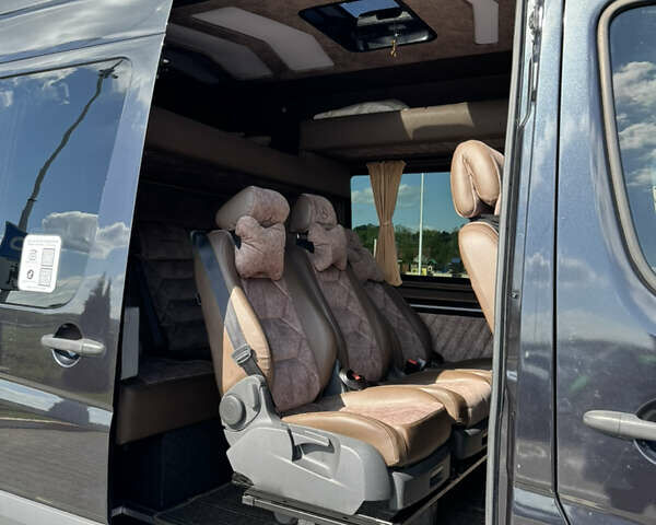 Черный Мерседес Sprinter, объемом двигателя 0 л и пробегом 160 тыс. км за 34201 $, фото 20 на Automoto.ua