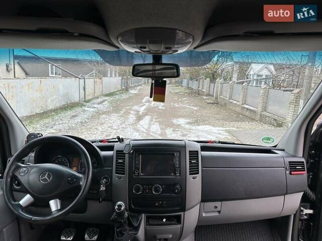 Черный Мерседес Sprinter, объемом двигателя 0 л и пробегом 780 тыс. км за 31148 $, фото 3 на Automoto.ua