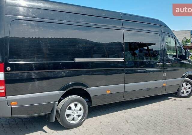 Черный Мерседес Sprinter, объемом двигателя 3 л и пробегом 492 тыс. км за 34000 $, фото 6 на Automoto.ua
