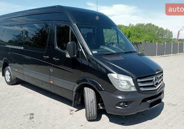 Черный Мерседес Sprinter, объемом двигателя 3 л и пробегом 492 тыс. км за 34000 $, фото 2 на Automoto.ua