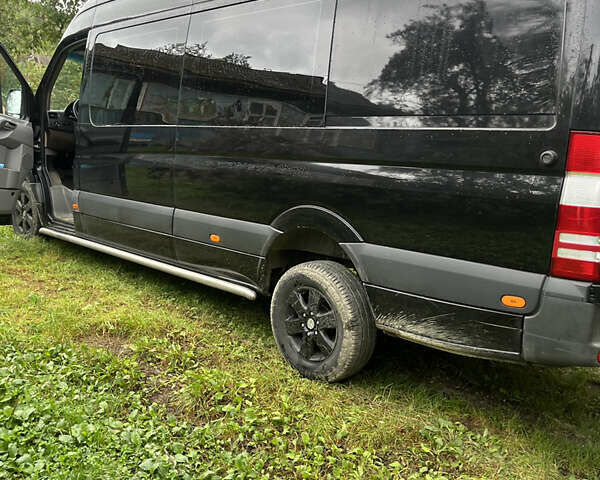 Черный Мерседес Sprinter, объемом двигателя 2.2 л и пробегом 450 тыс. км за 30424 $, фото 5 на Automoto.ua