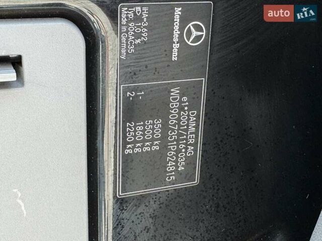 Черный Мерседес Sprinter, объемом двигателя 2.2 л и пробегом 161 тыс. км за 32500 $, фото 36 на Automoto.ua