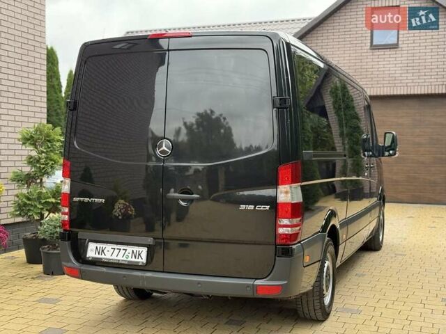 Черный Мерседес Sprinter, объемом двигателя 2.2 л и пробегом 181 тыс. км за 26900 $, фото 14 на Automoto.ua