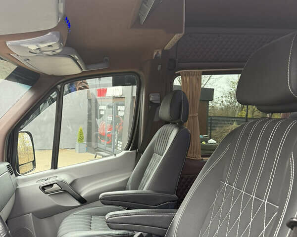 Чорний Мерседес Sprinter, об'ємом двигуна 3 л та пробігом 470 тис. км за 37500 $, фото 6 на Automoto.ua