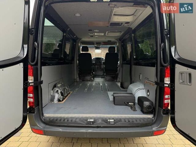 Черный Мерседес Sprinter, объемом двигателя 2.2 л и пробегом 181 тыс. км за 26900 $, фото 61 на Automoto.ua