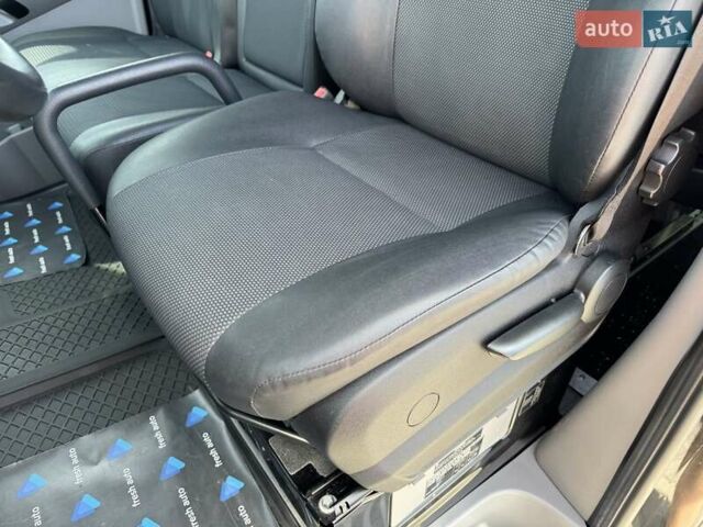 Черный Мерседес Sprinter, объемом двигателя 2.2 л и пробегом 161 тыс. км за 32500 $, фото 19 на Automoto.ua